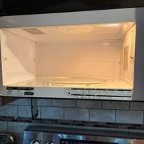Microwave after cleaning